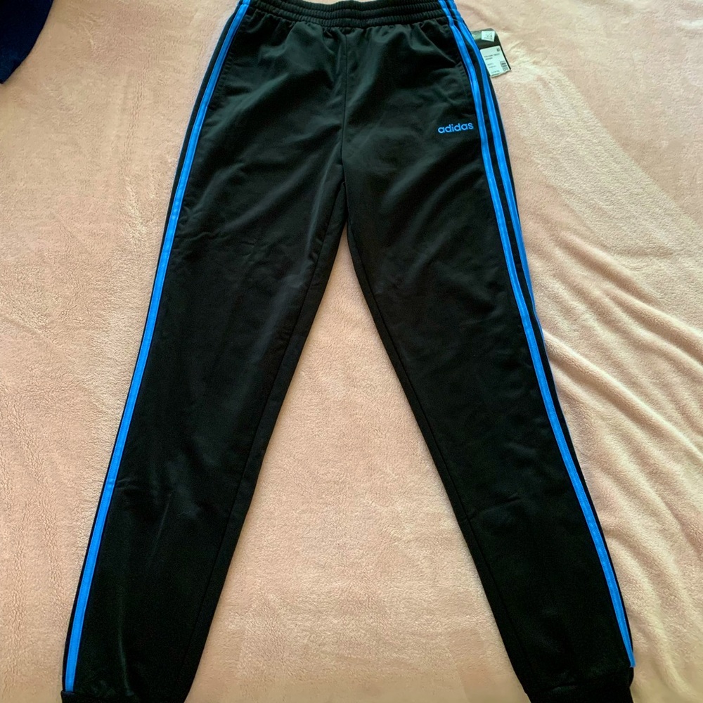 New never worn adidas joggers.